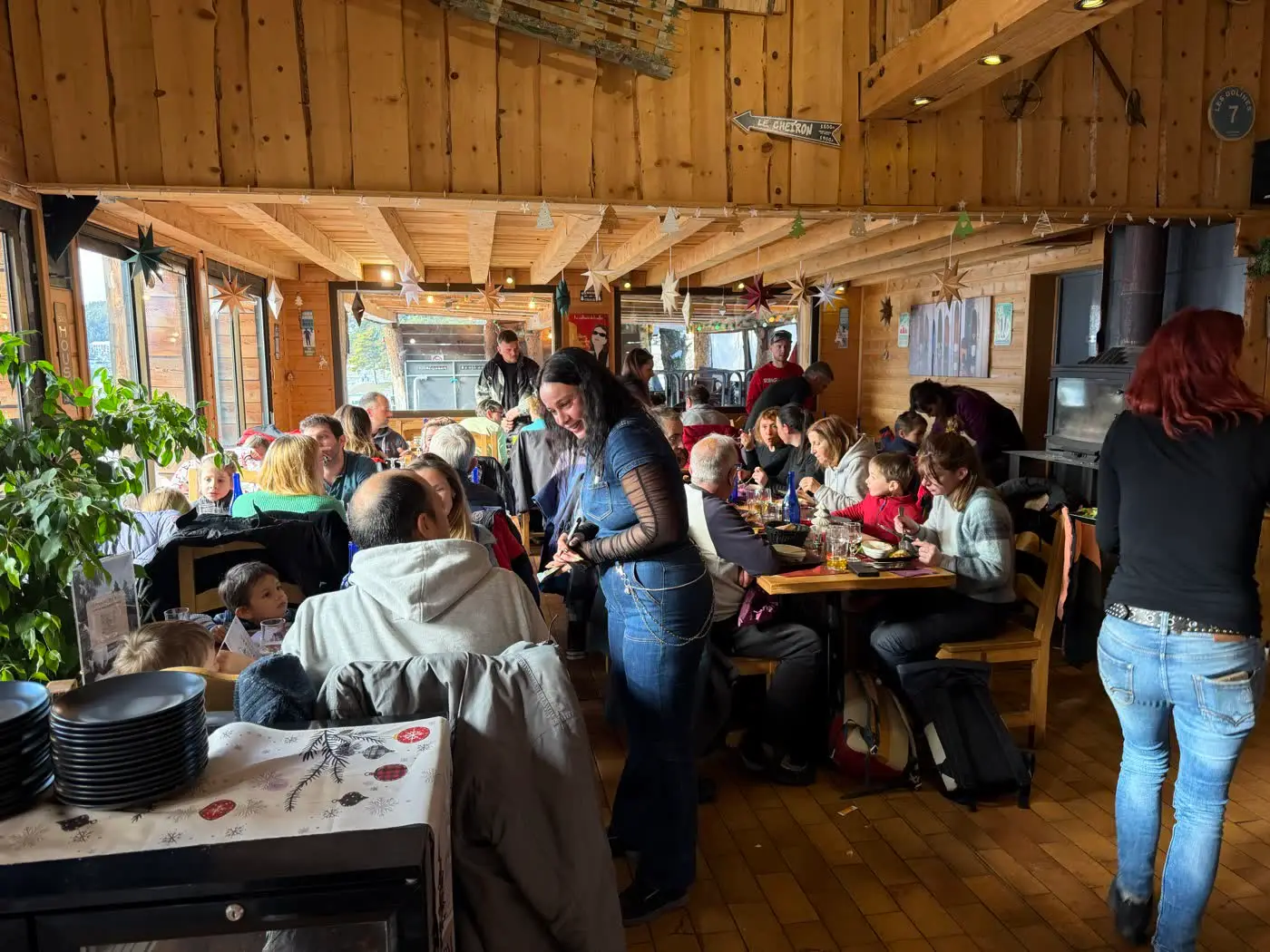 Où manger à Gréolières-les-Neiges et au village : le guide complet des restaurants